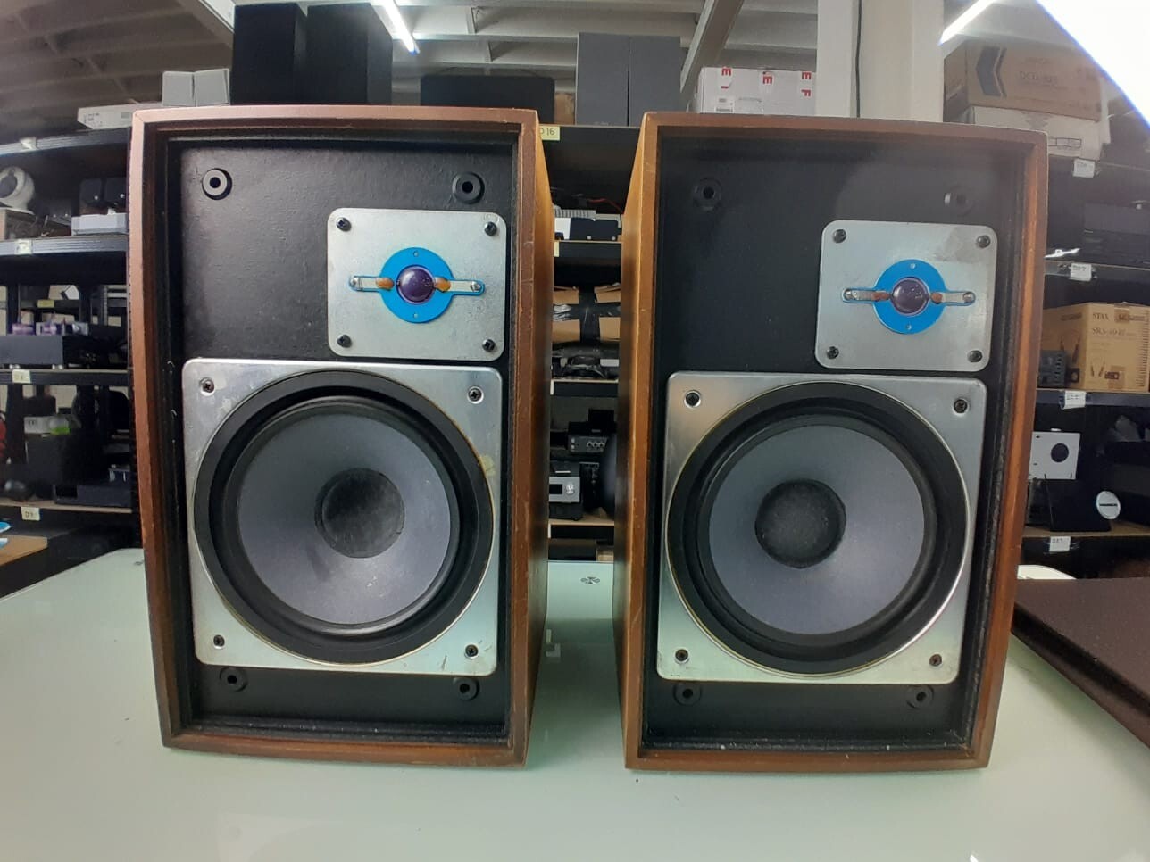 WHARFEDALE SHELTON XP2 SPEAKERS