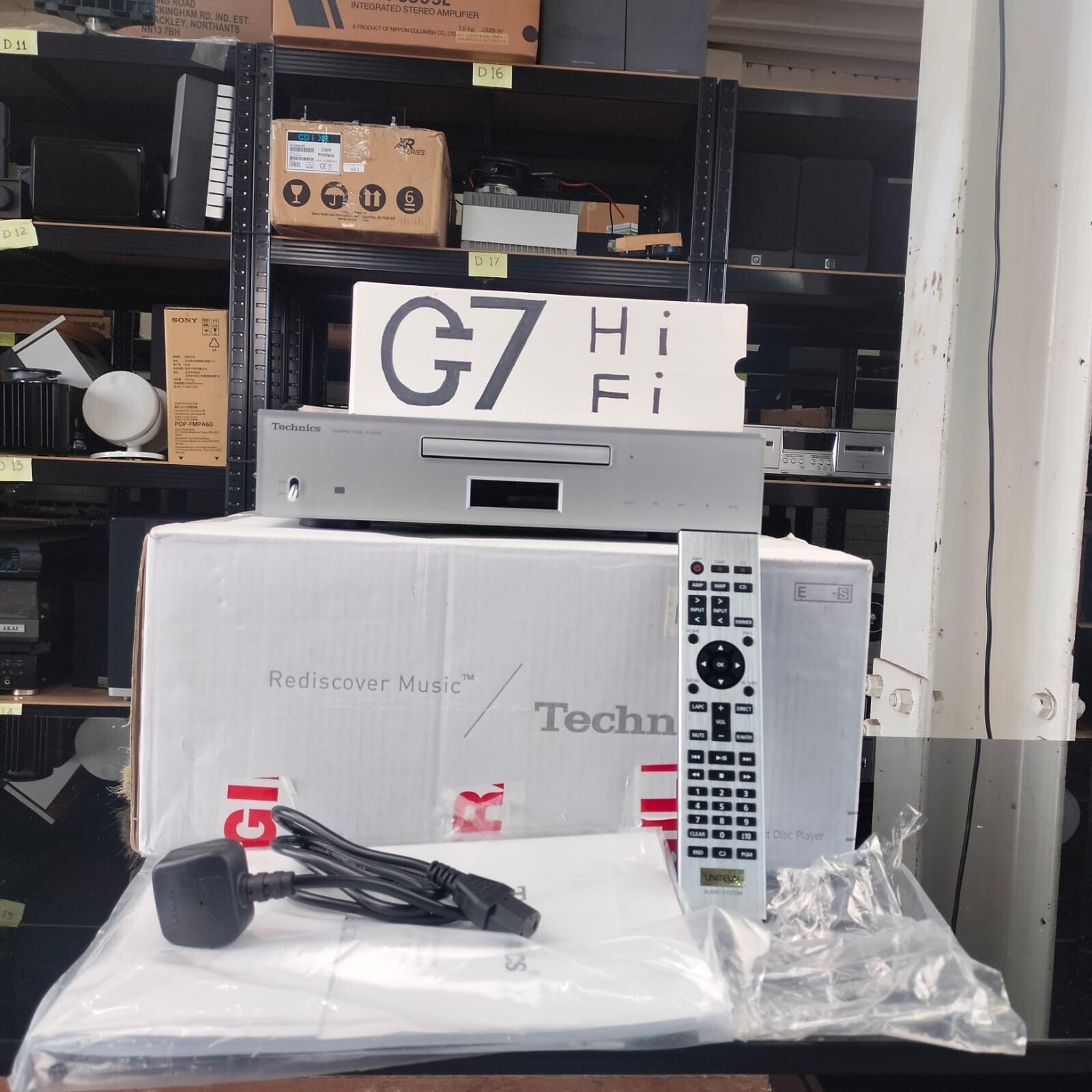 Technics SL-C700 CD Player With Remote
