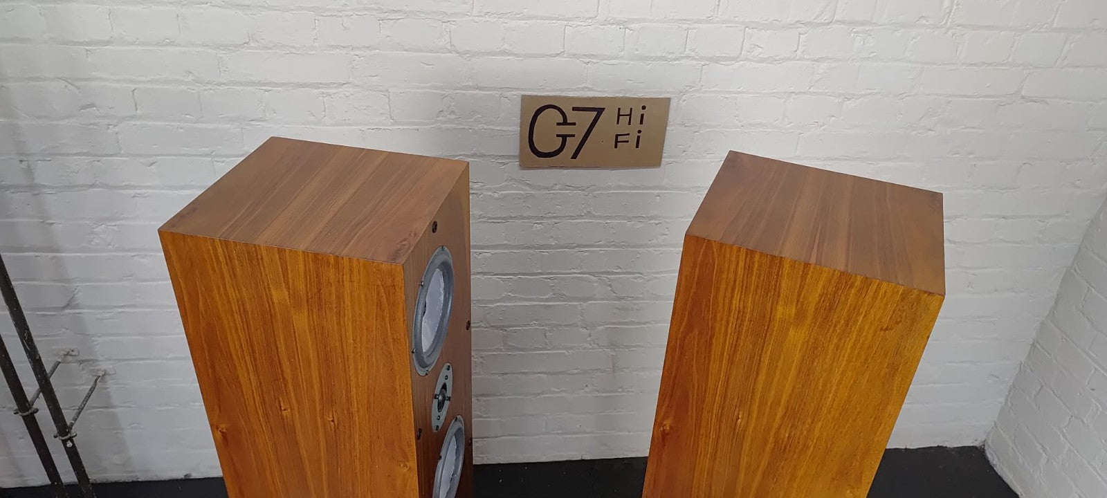 PROAC RESPONSE 3 FLOOR STANDING SPEAKERS