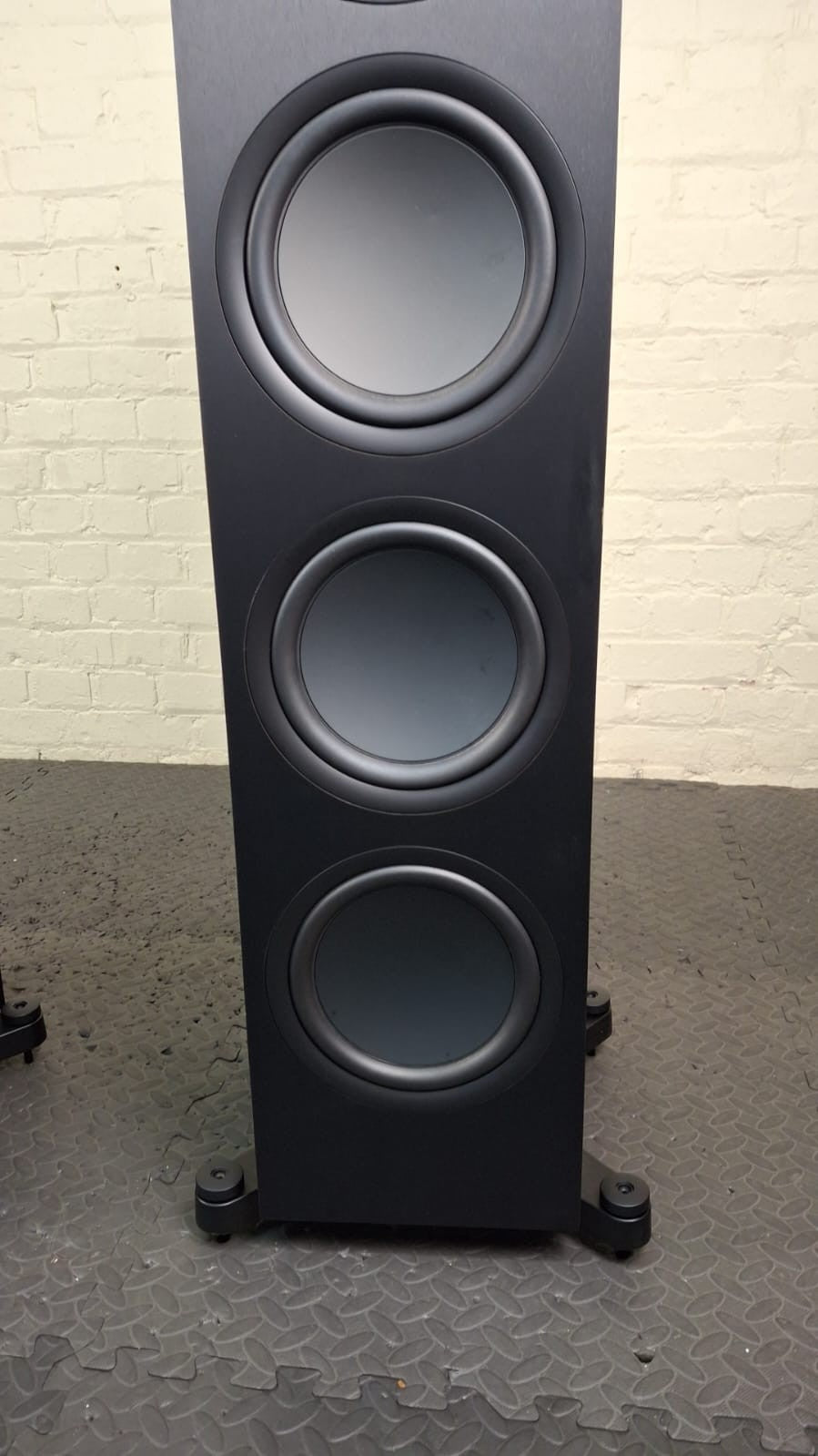 KEF Q950 FLOOR STANDING SPEAKERS