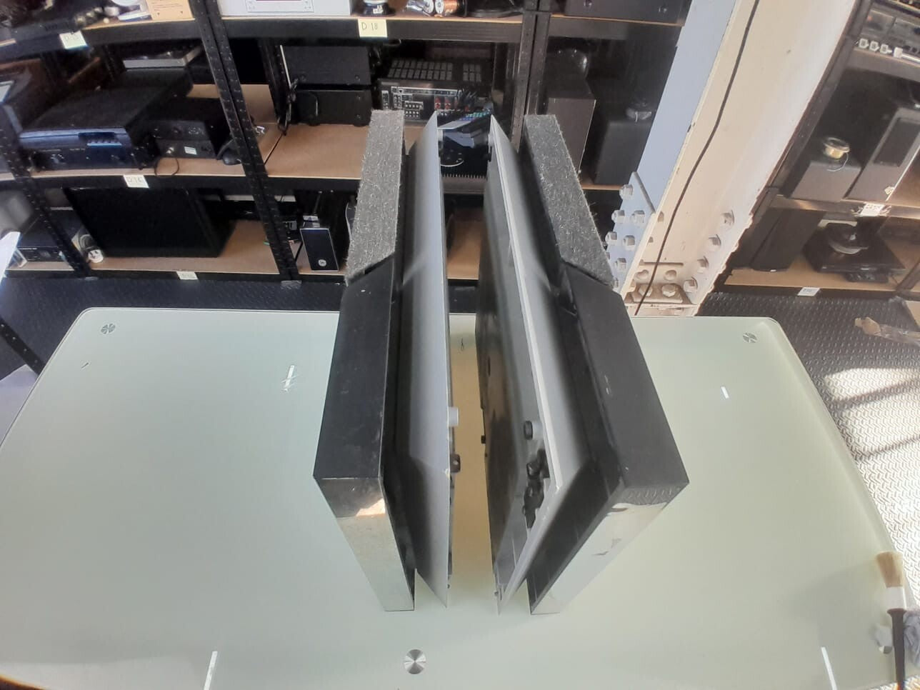 BANG & OLUFSEN B&O BEOVOX 3000 SPEAKERS #002