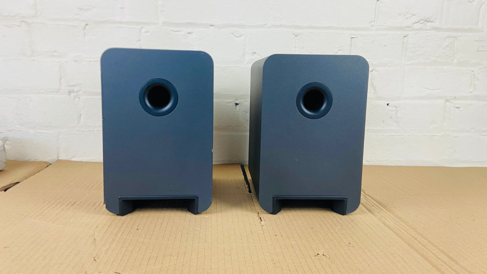 Q ACOUSTICS 2010i SPEAKERS