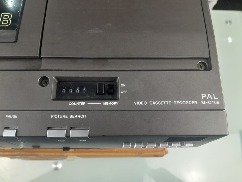 SONY SL C7UB BETAMAX VIDEO CASSETTE RECORDER