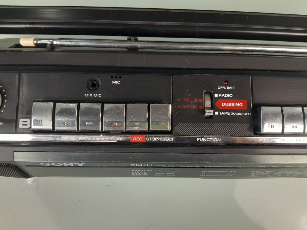 SONY CFS W30IL FM/MW/LW/SW STEREO CASSETTE RECORDER