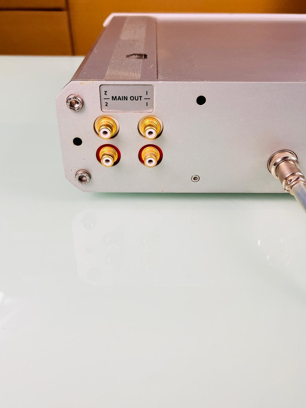 ROKSAN ROK L2 PRE AMPLIFIER WITH ROK DS4 POWER SUPPLY