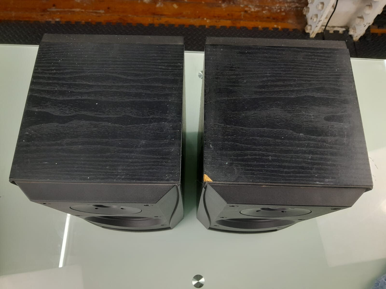 BOWERS & WILKINS DM302 B&W SPEAKERS