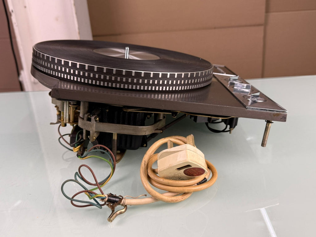 GARRARD 401 TURNTABLE