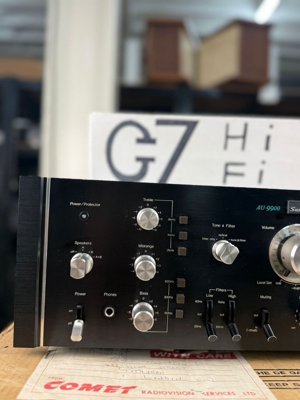 MINT SANSUI AU 9900 INTEGRATED AMPLIFIER