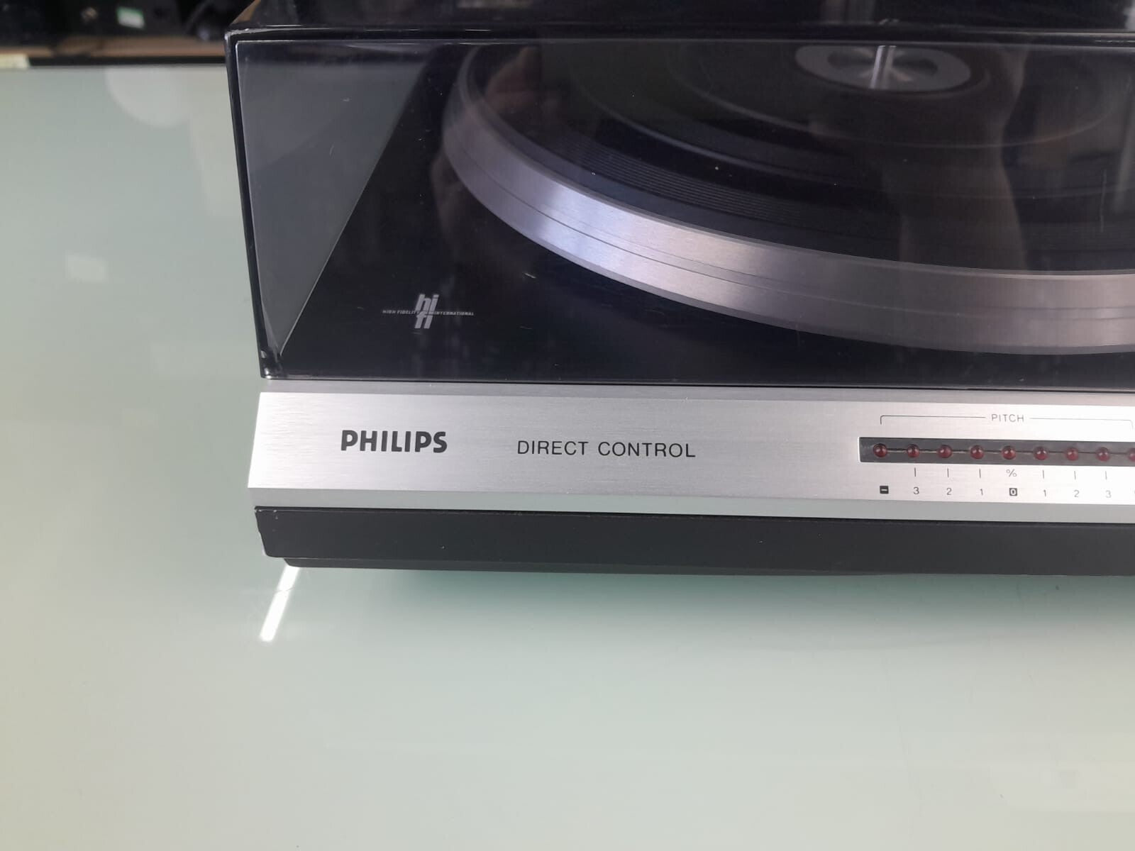 PHILIPS BLACK TULIP AF 829 AUTOMATIC TURNTABLE WITH PHILIPS 412 II CARTRIDGE