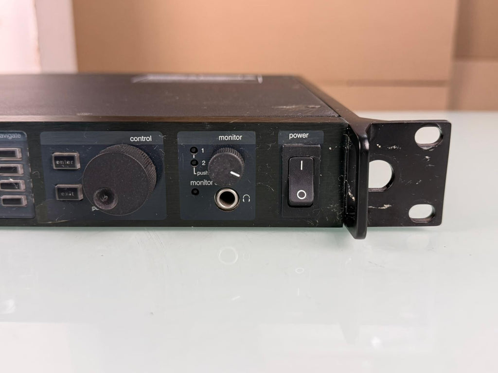 Shure UR4D J5E Dual Channel Wireless Receiver 578-638 MHz  #1