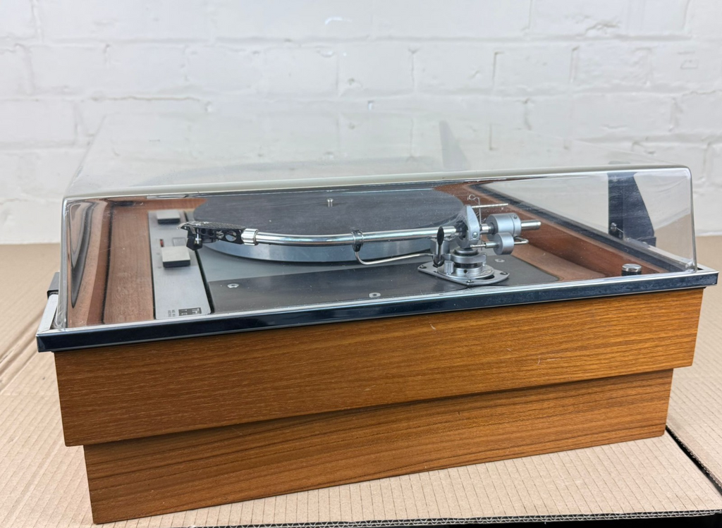 THORENS TD 125 TURNTABLE WITH SME 3009 TONEARM & SHURE M75E CARTRIDGE