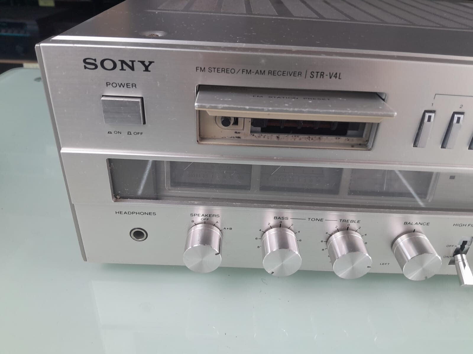 SONY STR V4L FM STEREO / FM-AM RECEIVER
