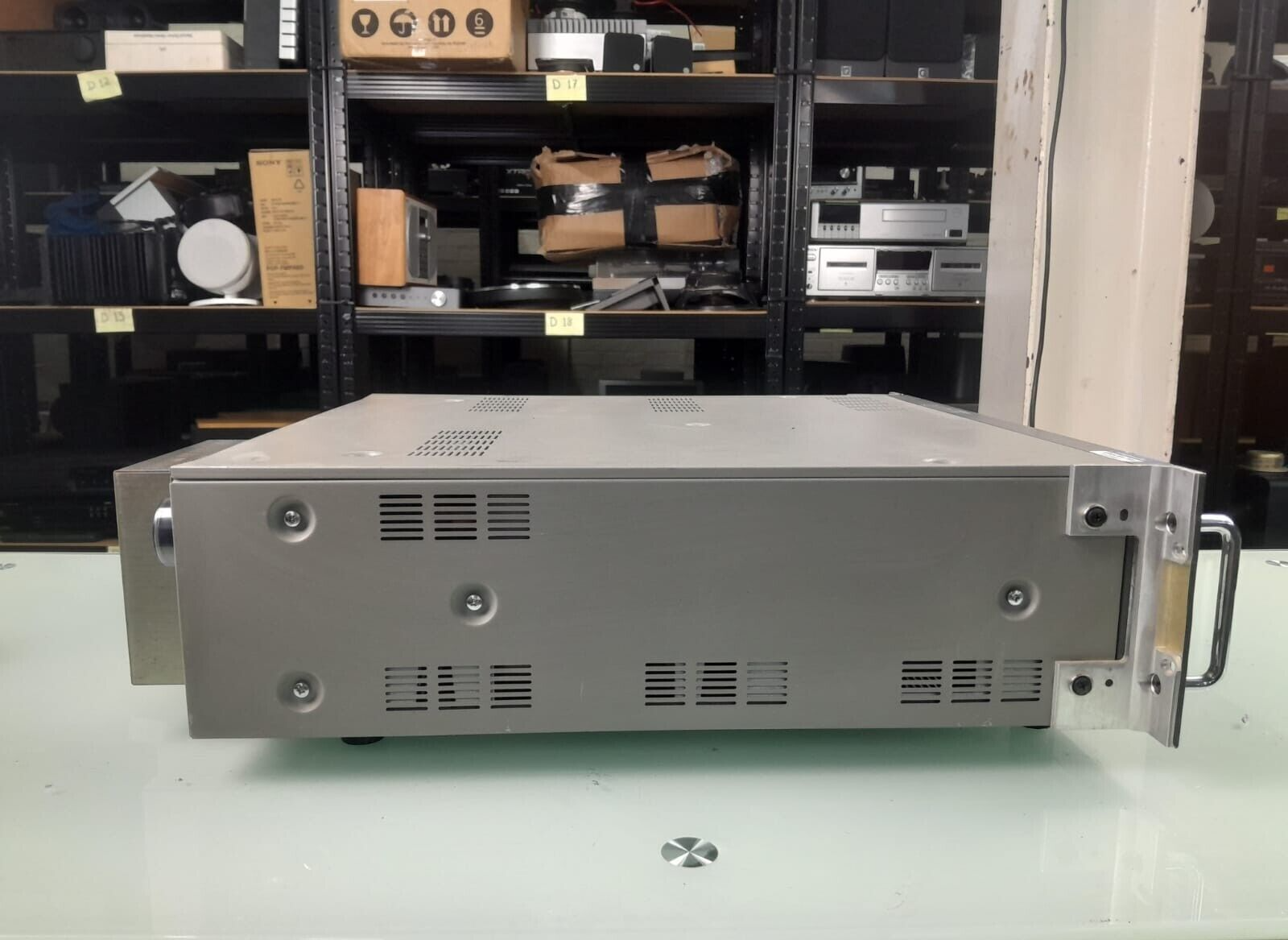 SONY PCM 7050 DIGITAL AUDIO RECORDER