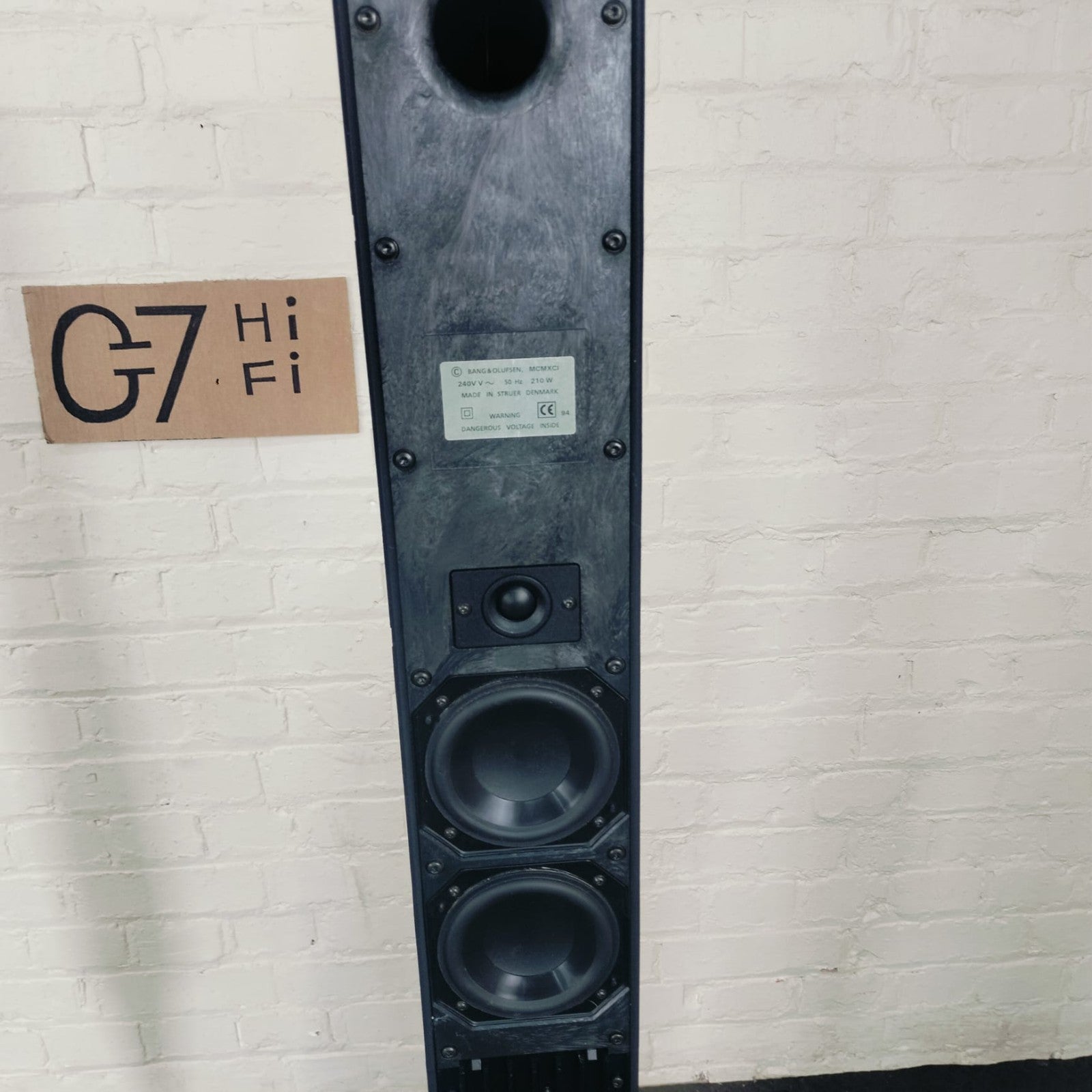 BANG & OLUFSEN B&O BEOLAB 8000 FLOOR STANDING SPEAKERS
