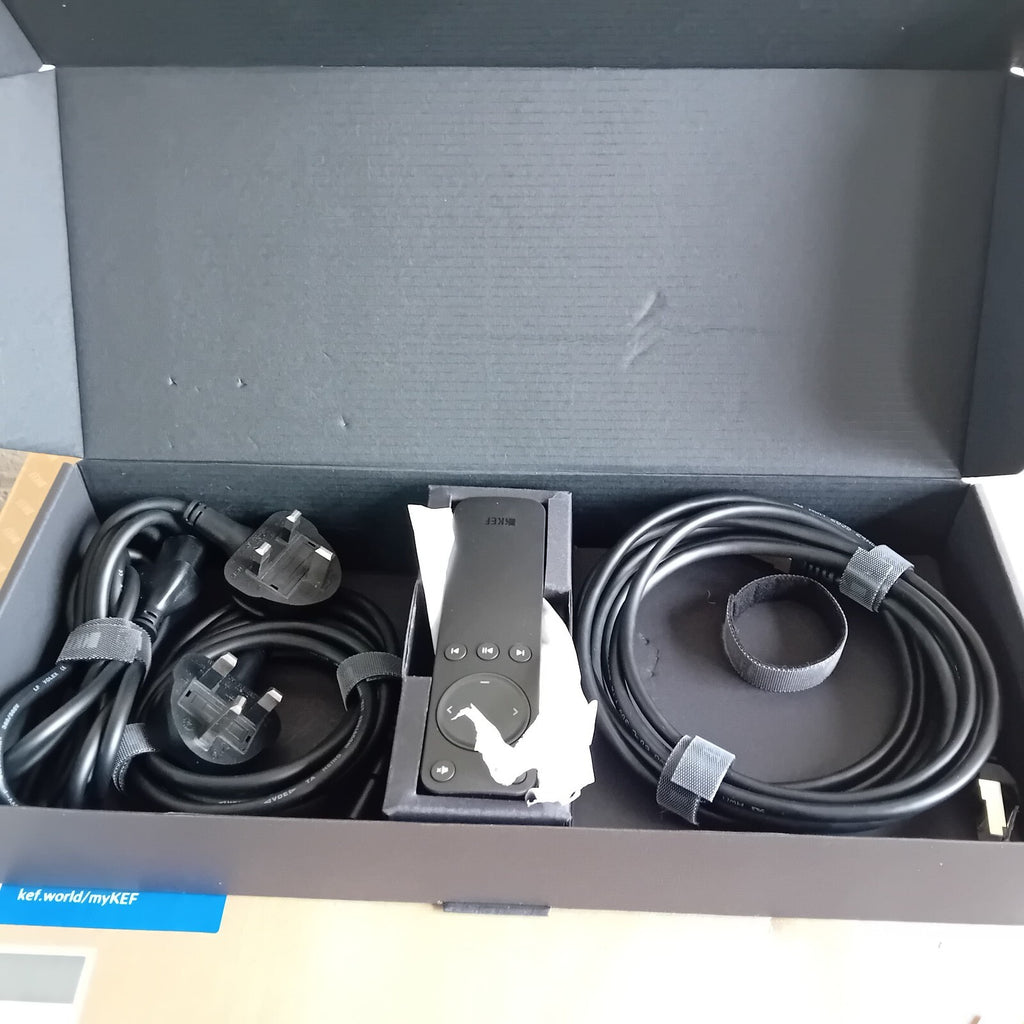 KEF LS50 WIRELESS II TITANIUM GREY SPEAKERS