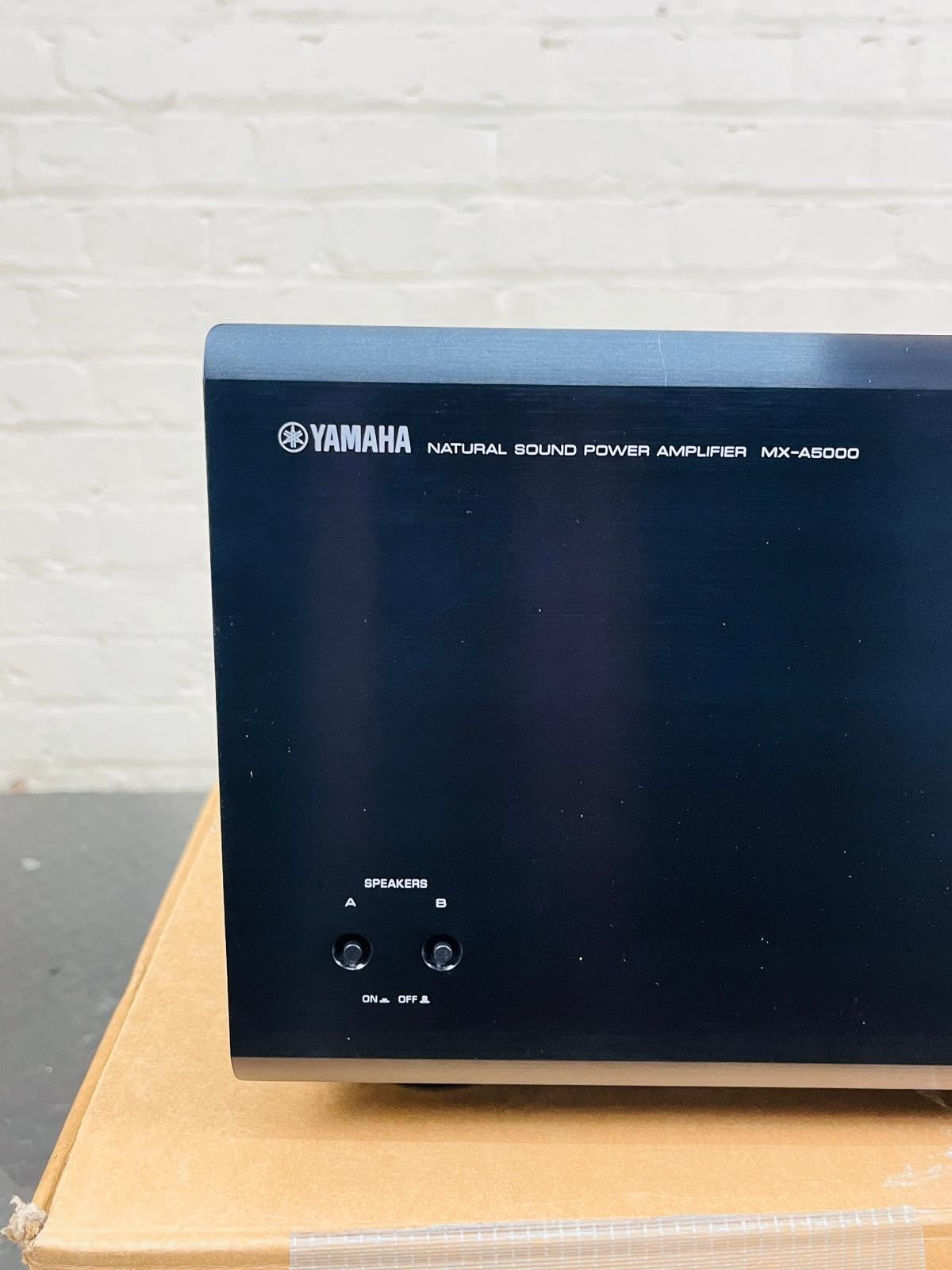 YAMAHA AVENTAGE MX A5000 NATURAL SOUND 11 CHANNEL POWER AMPLIFIER