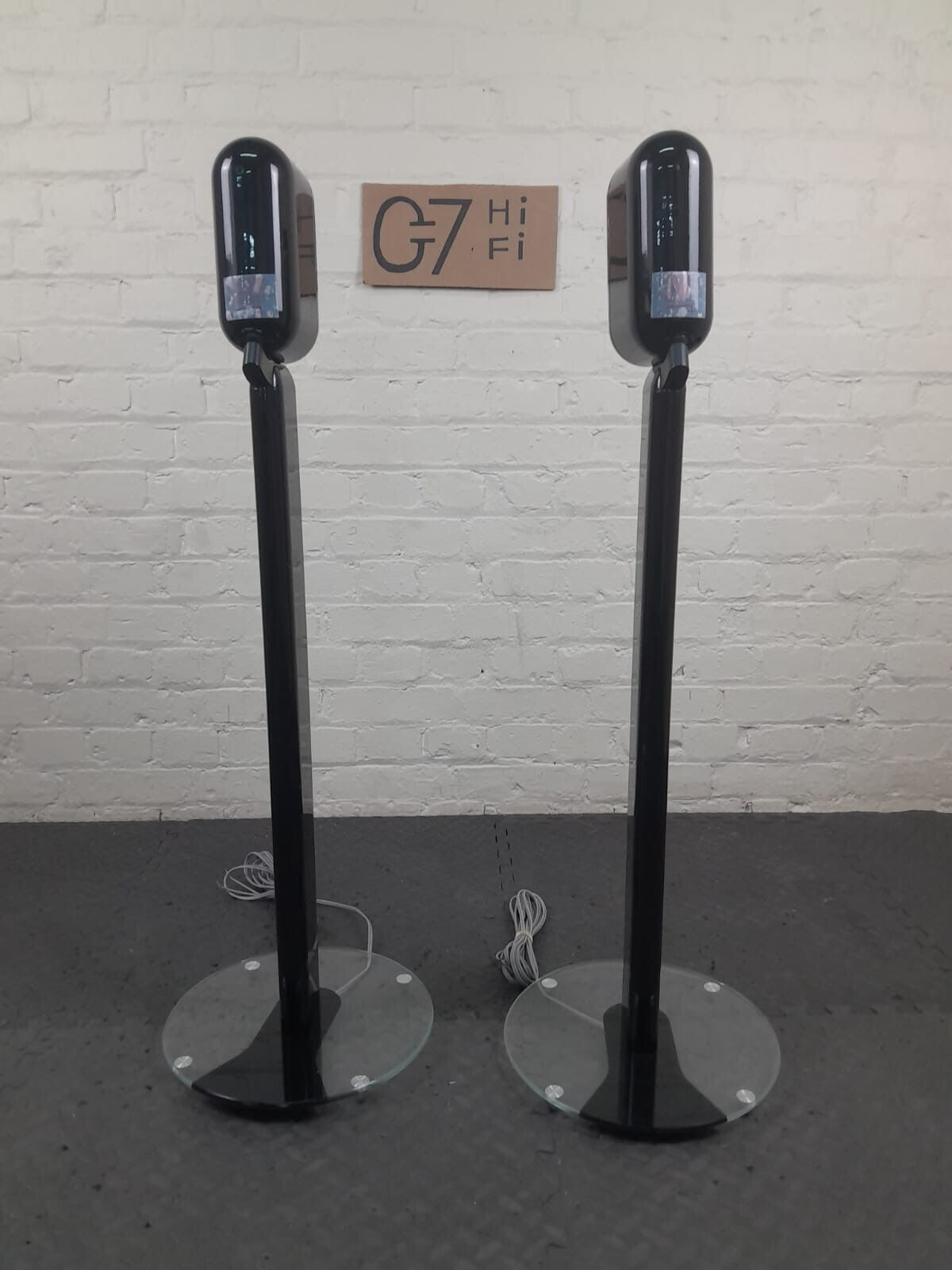 Q ACOUSTIC 7000LRI SPEAKERS WITH 7000ST FLOOR STANDS