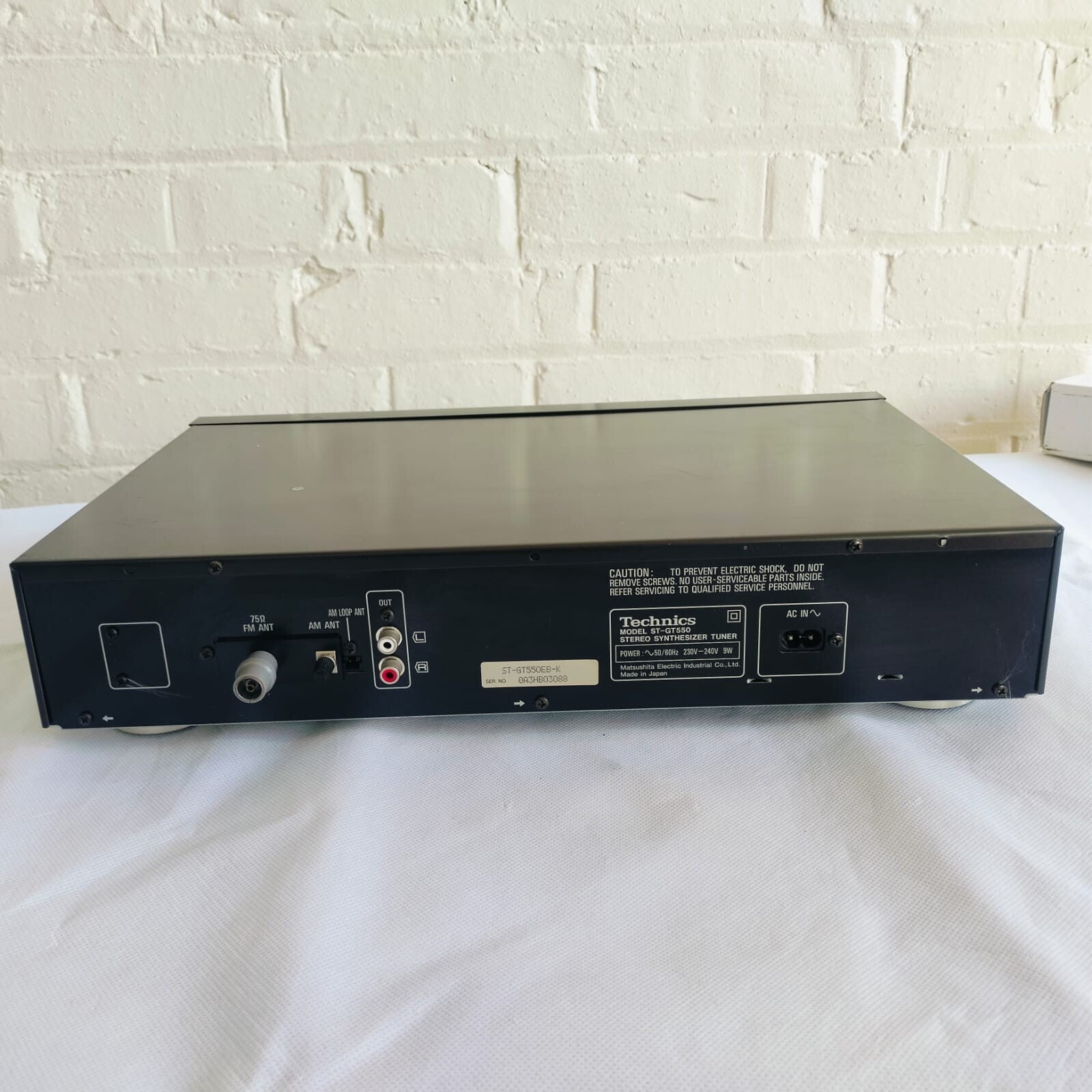 TECHNICS ST GT550 STEREO SYNTHESIZER TUNER