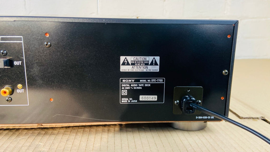SONY DTC 77ES DIGITAL AUDIO TAPE DECK