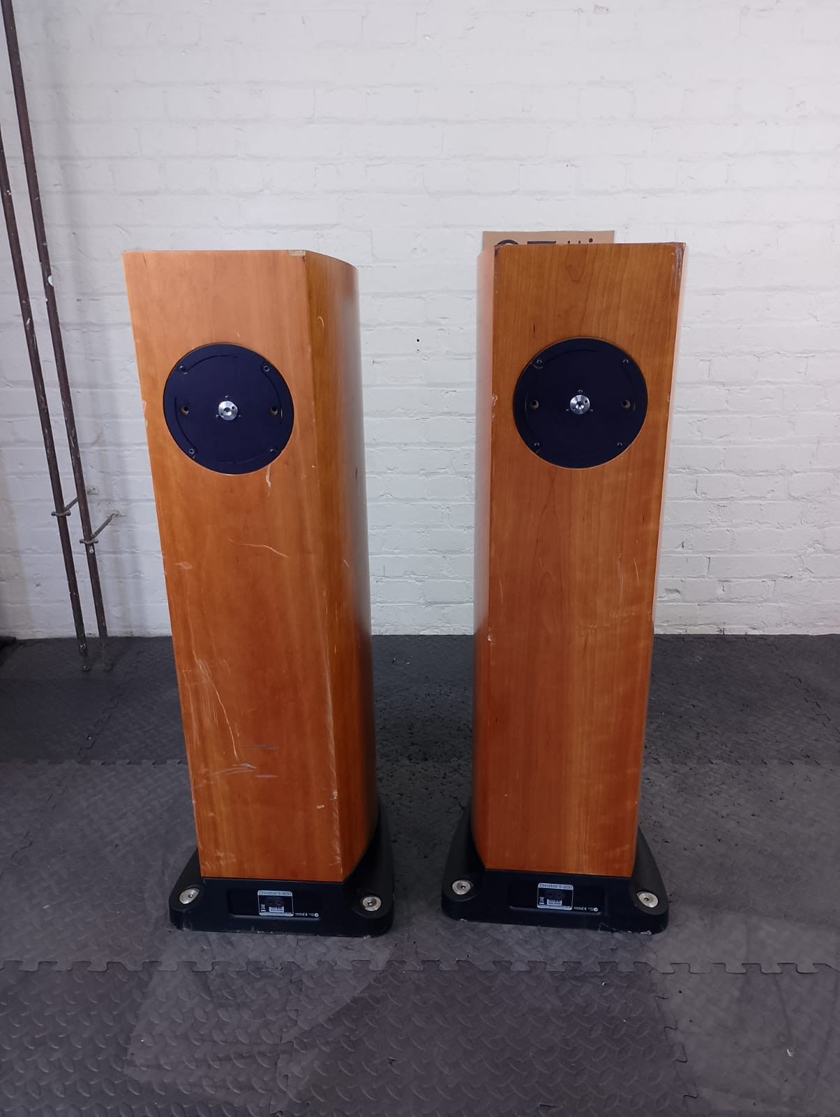 NAIM OVATOR S 600 FLOOR STANDING SPEAKERS