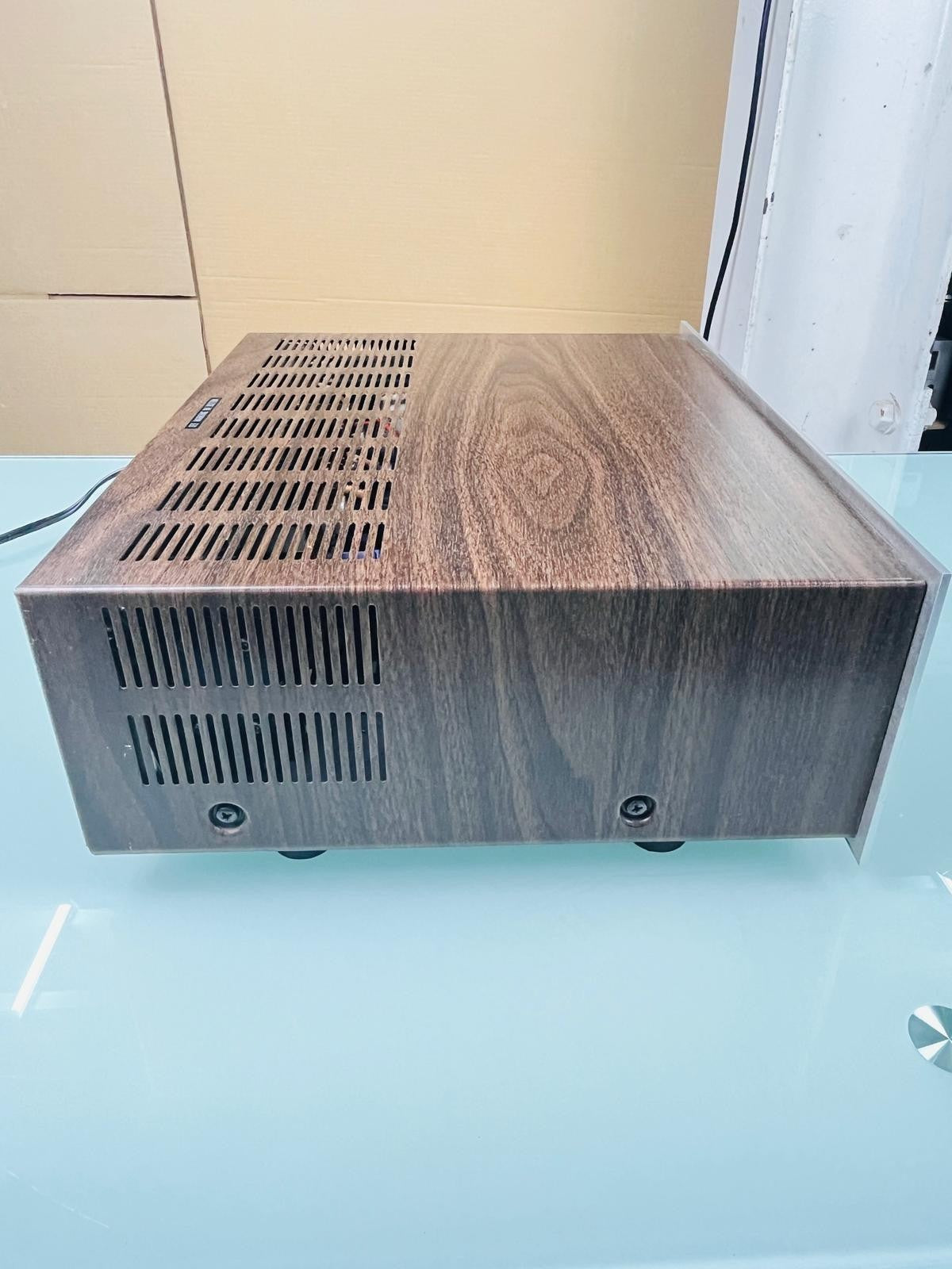 MARANTZ 1060 STEREO AMPLIFIER