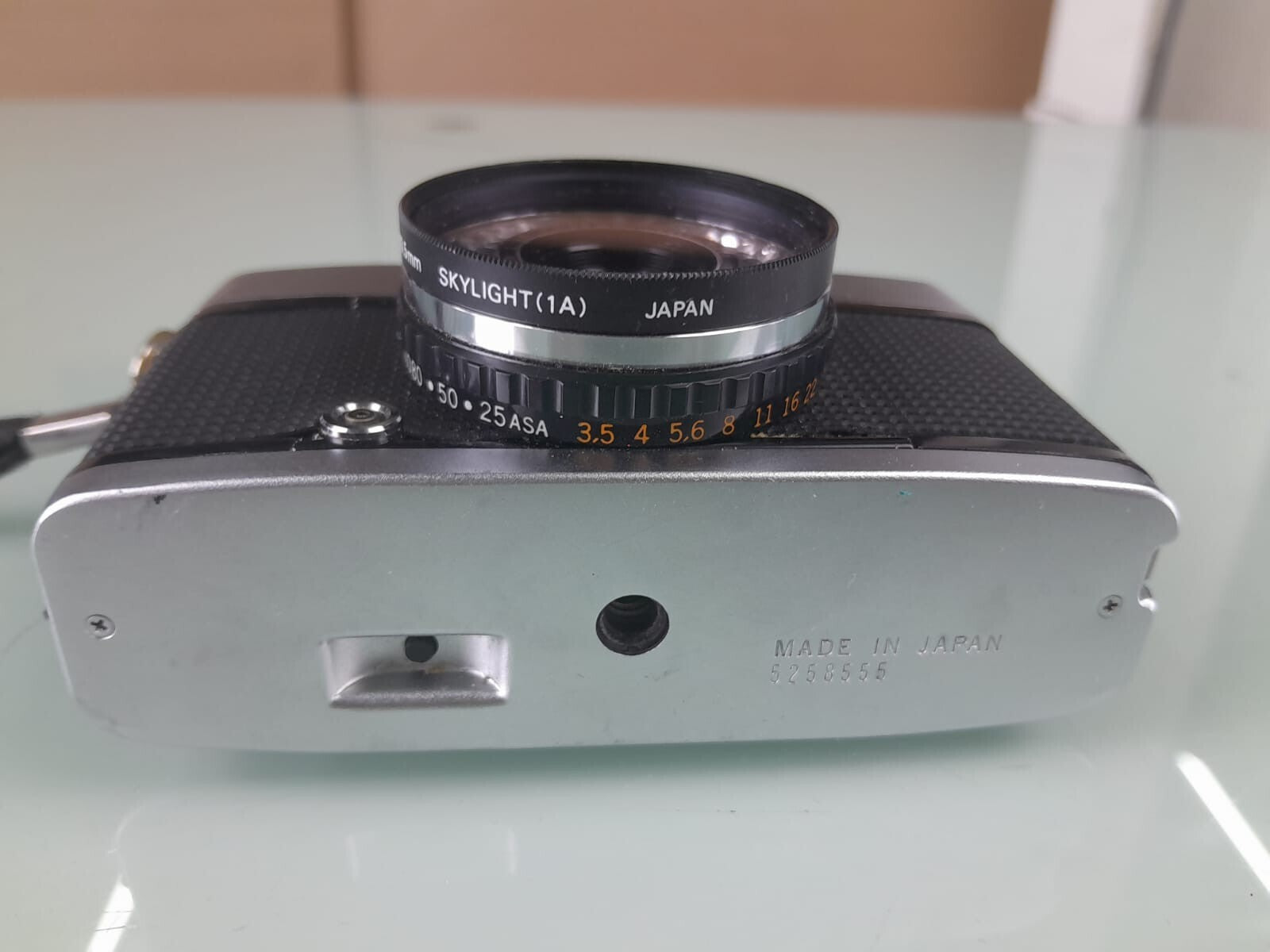 OLYMPUS PEN EE 3 FILM CAMERA D.ZUIKO F=28MM 1:3.5 LENS