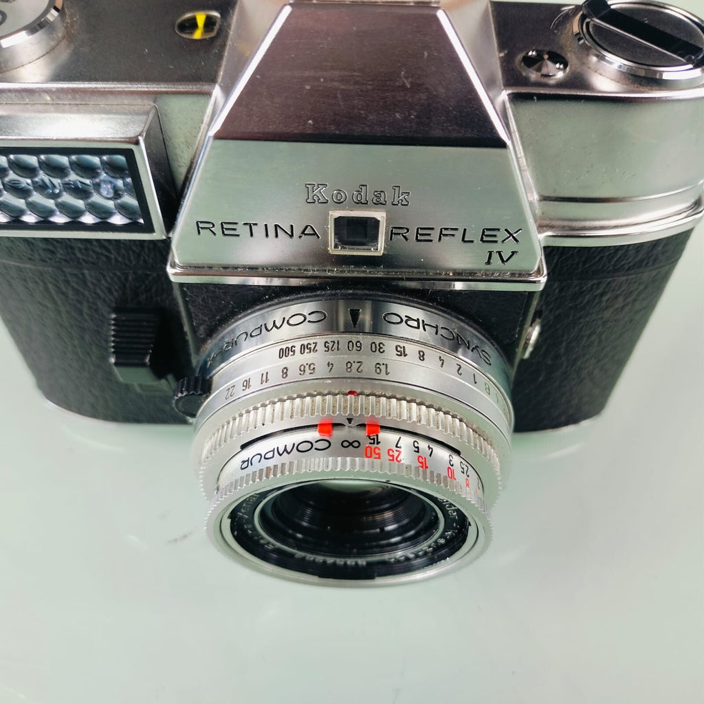 KODAK RETINA REFLEX IV SLR CAMERA WITH SCHNEIDER-KREUZNACH F:2.8 / 50MM LENS