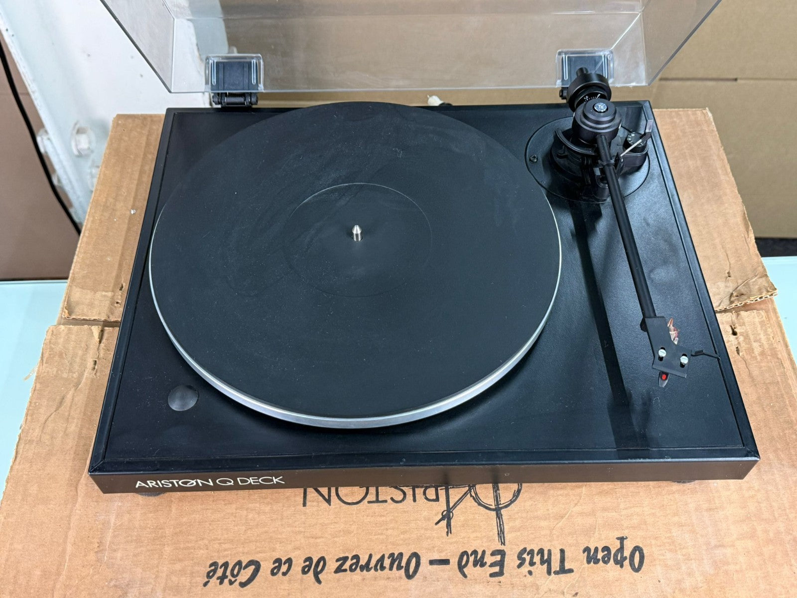 ARISTON Q DECK WITH ORTOFON CARTRIDGE TURNTABLE