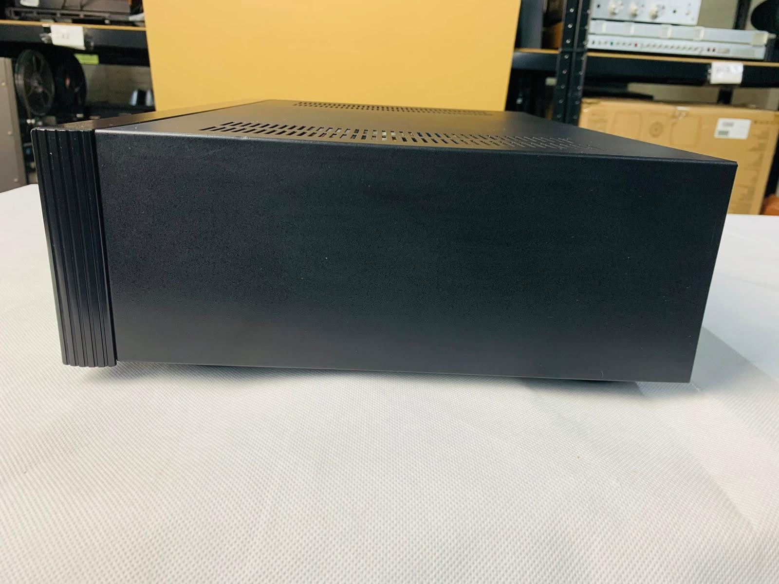 ROTEL RSP 985 SURROUND SOUND PROCESSOR WITH REMOTE