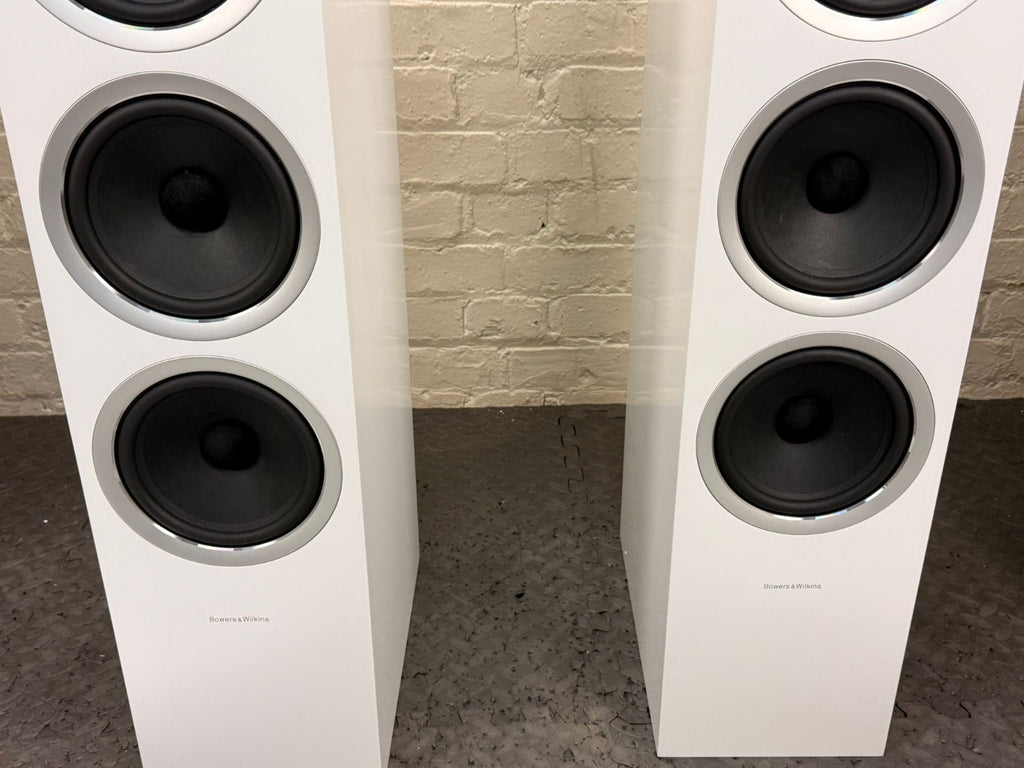 BOWERS & WILKINS B&W 702 S2 FLOOR STANDING SPEAKERS