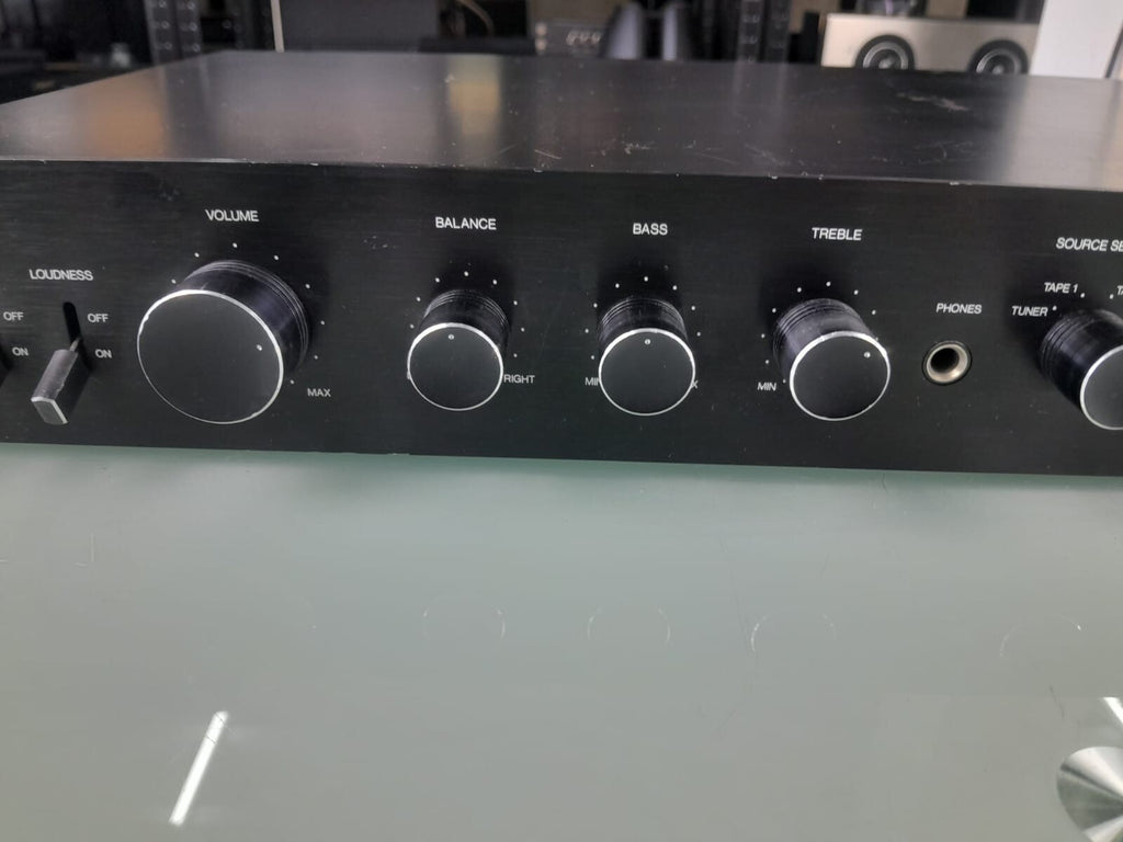 PHILIPS BLACK TULIP 270 STEREO PRE AMPLIFIER