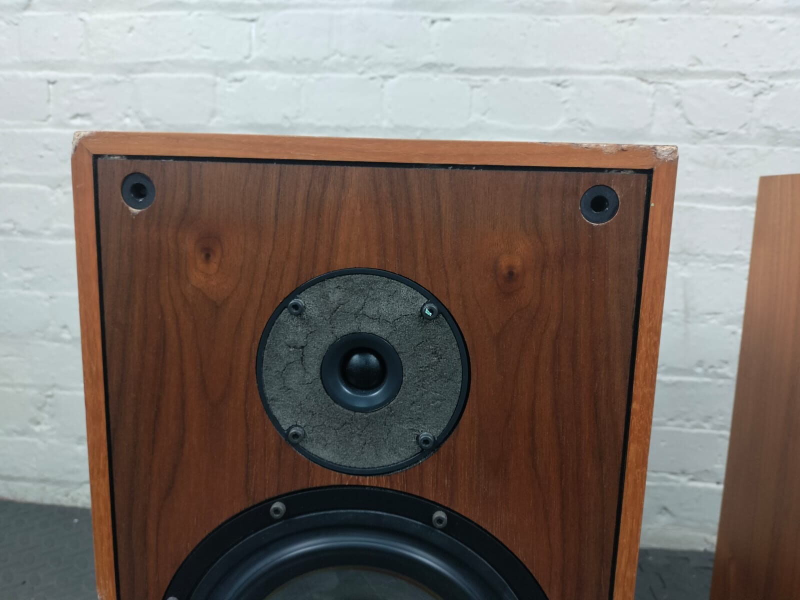 SPENDOR SP 2/2 SPEAKERS
