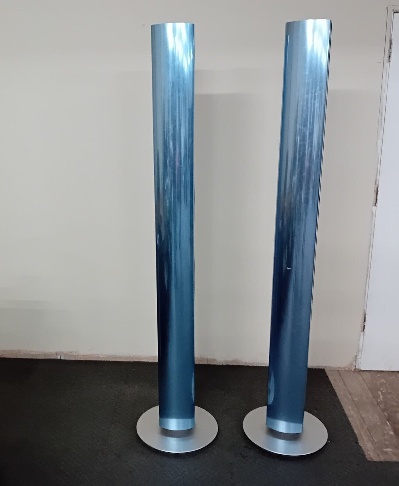BANG & OLUFSEN B&O BEOLAB 1 FLOOR STANDING SPEAKERS TYPE 6842 SKY BLUE