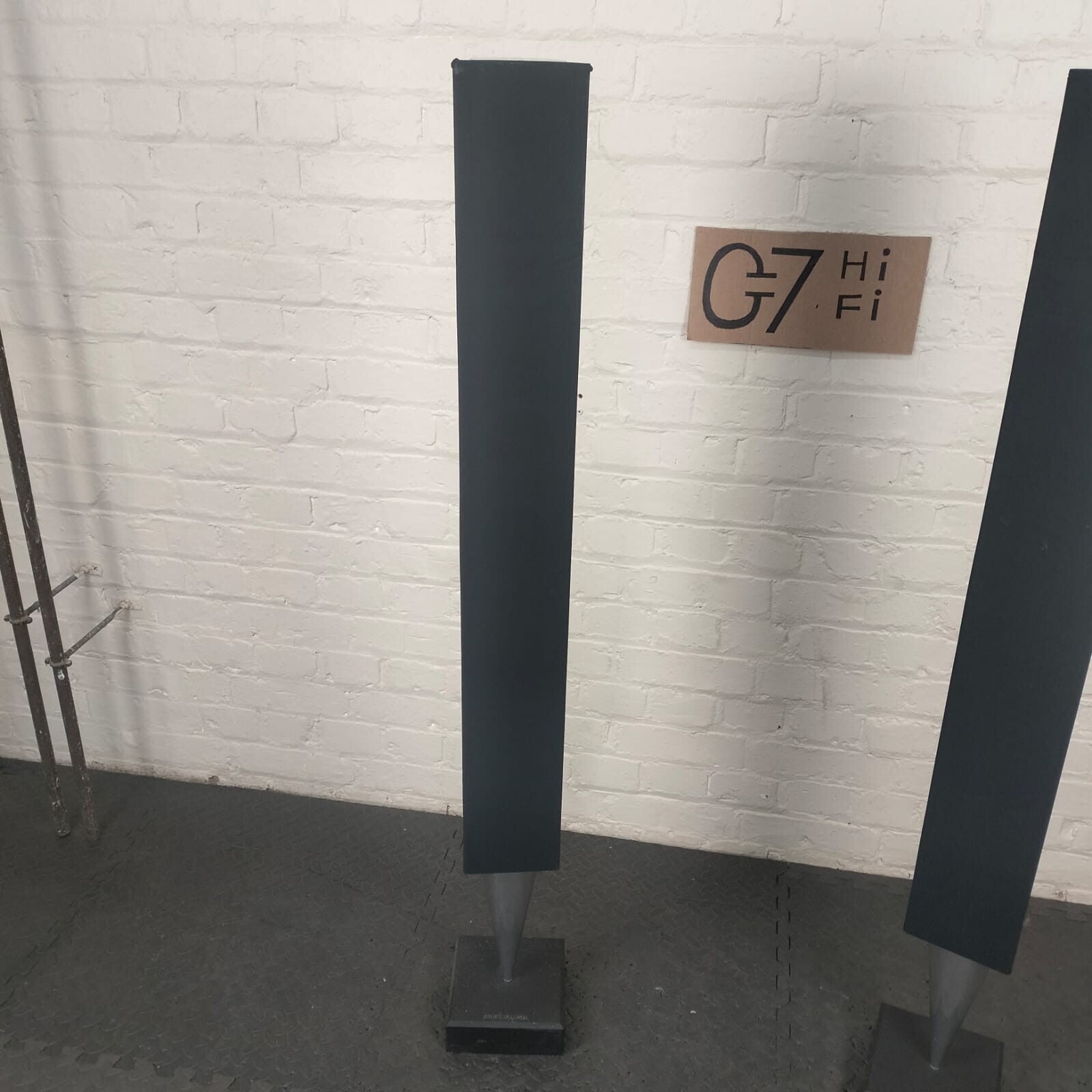 BANG & OLUFSEN B&O BEOLAB 8000 FLOOR STANDING SPEAKERS
