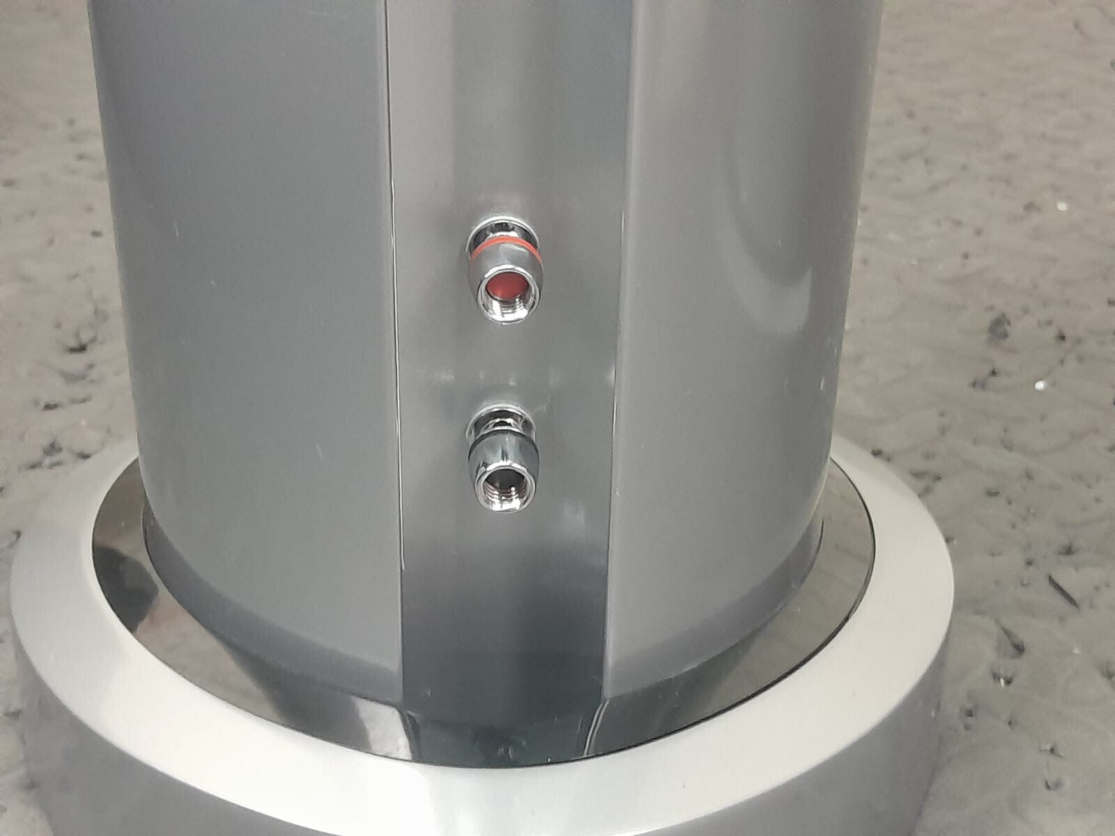 TANNOY ARENA HIGHLINE 500 TOWER SILVER FLOOR STANDING SPEAKERS
