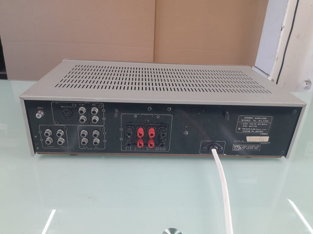 HITACHI HA 3500 STEREO AMPLIFIER