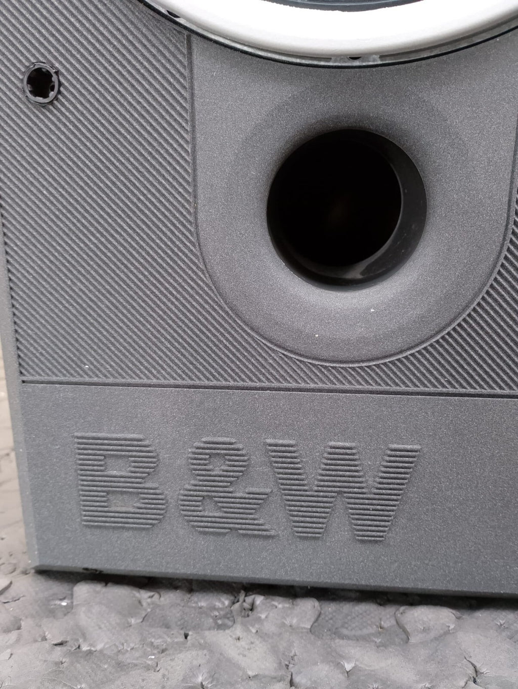 BOWERS & WILKINS B&W DM 560 LOUDSPEAKERS