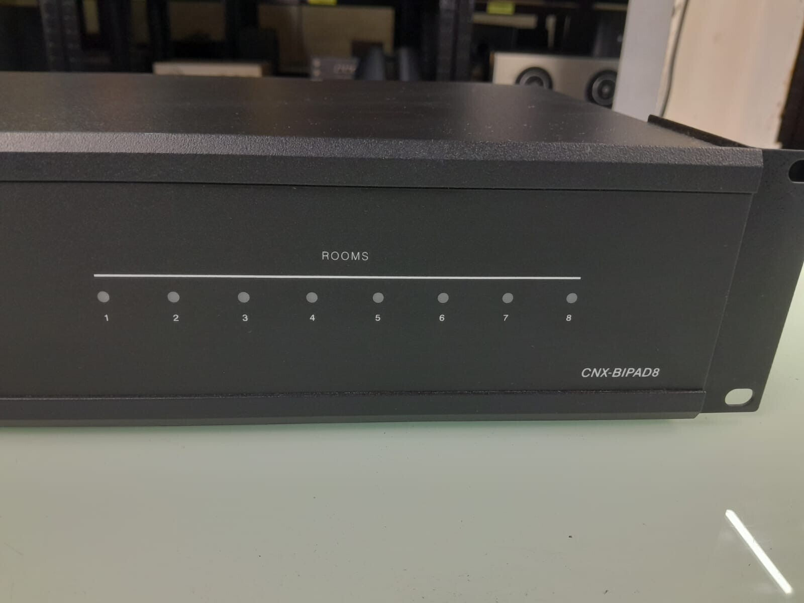 CRESTRON CNX BIPAD8 PROFESSIONAL AUDIO DISTRIBUTION PROCESSOR