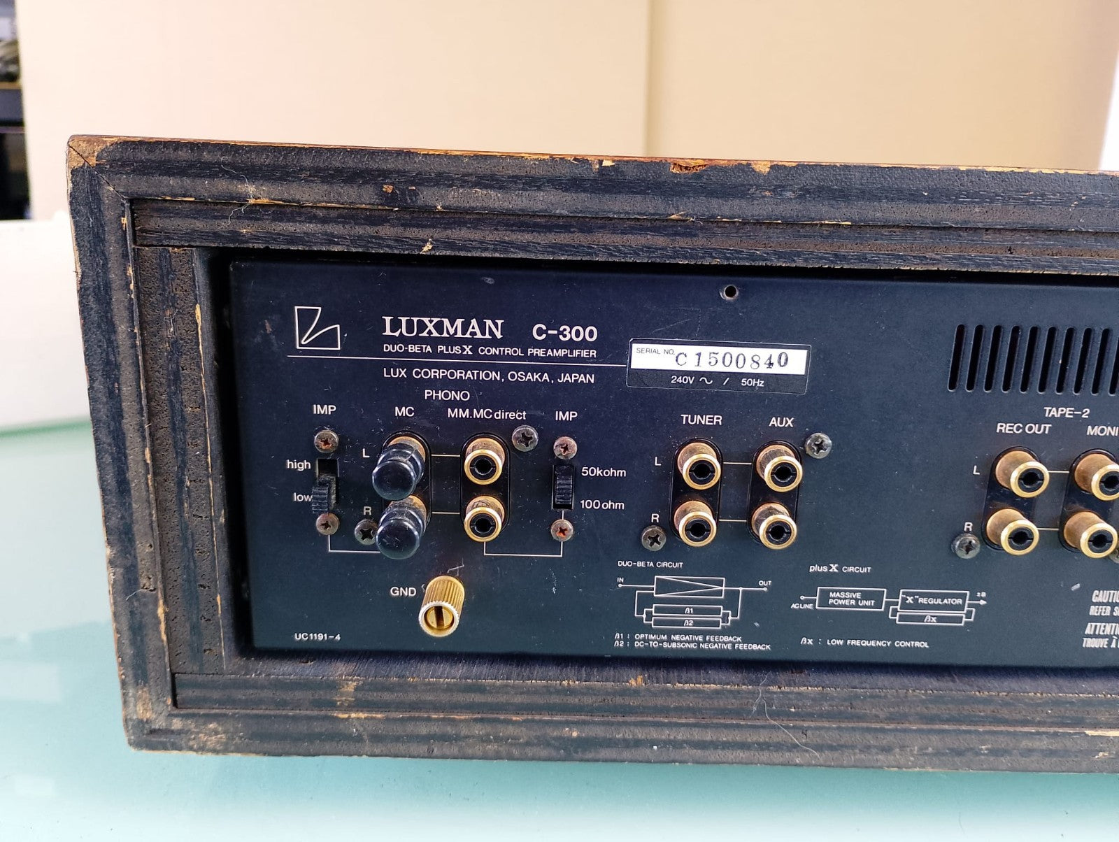 LUXMAN C 300 DUO-BETA CIRCUIT PLUS X DC STEREO CONTROL PREAMPLIFIER