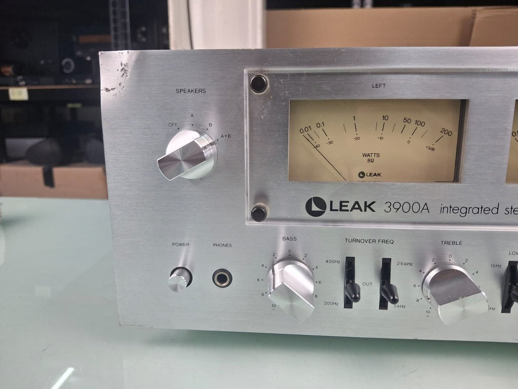 LEAK 3900A INTEGRATED STEREO AMPLIFIER