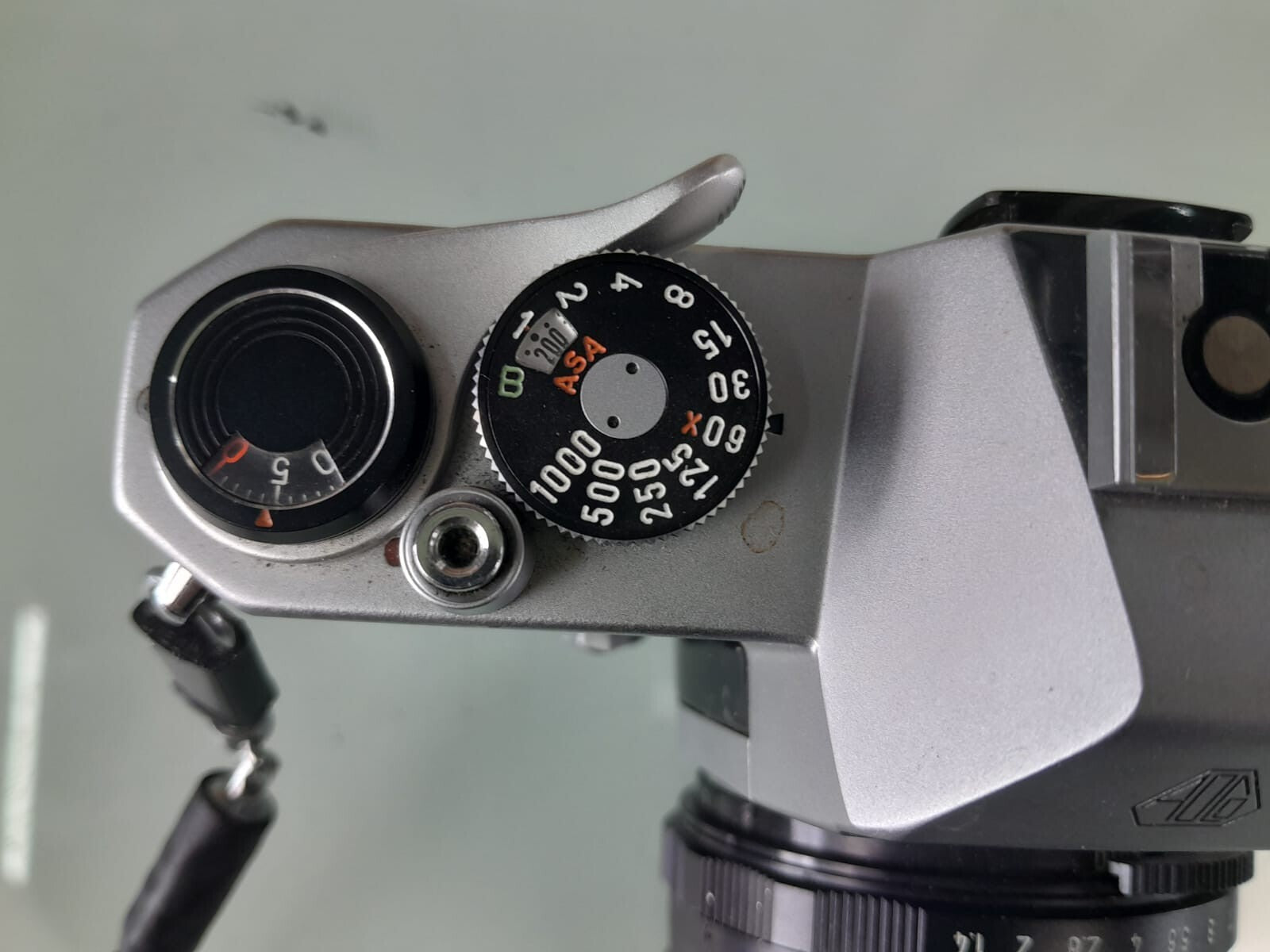 ASAHI PENTAX SPOTMATIC SP II SLR CAMERA SUPER-MULTI-COATED TAKUMAR 1:1.4/50 LENS