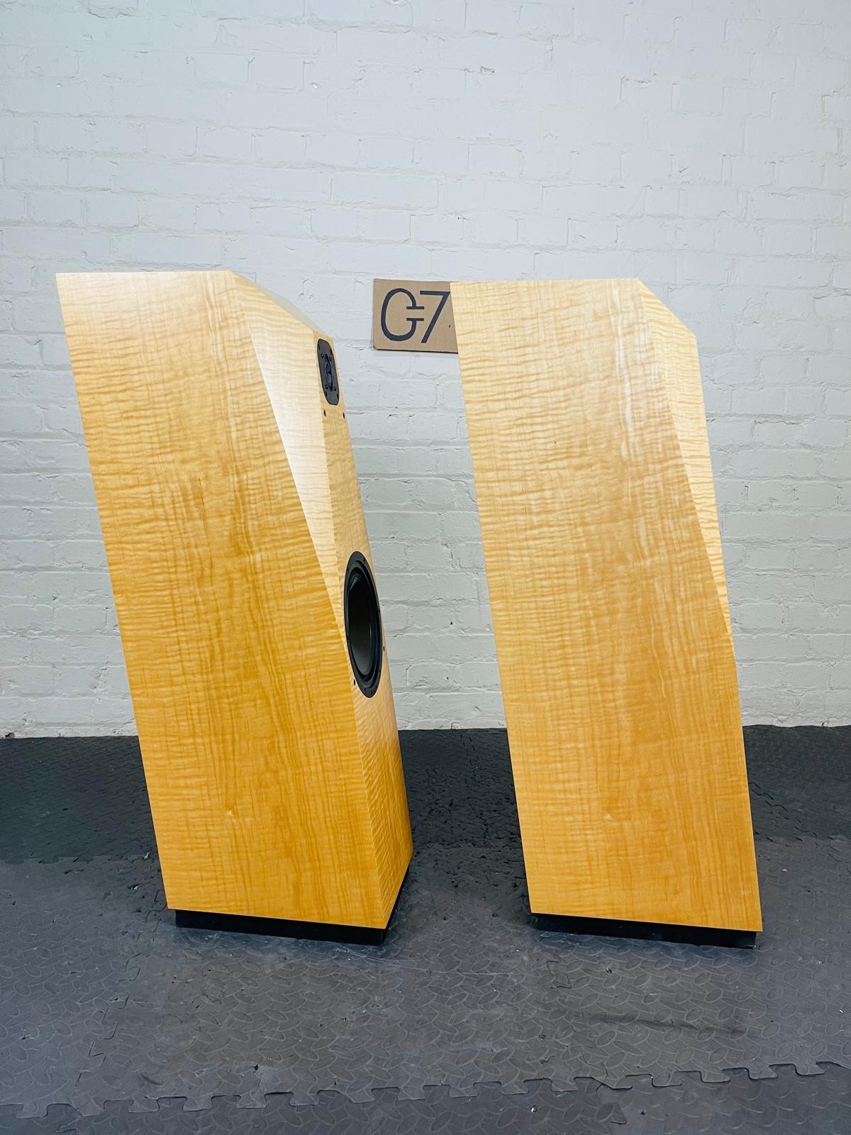 AVALON ACOUSTICS ARCUS FLOOR STANDING SPEAKERS