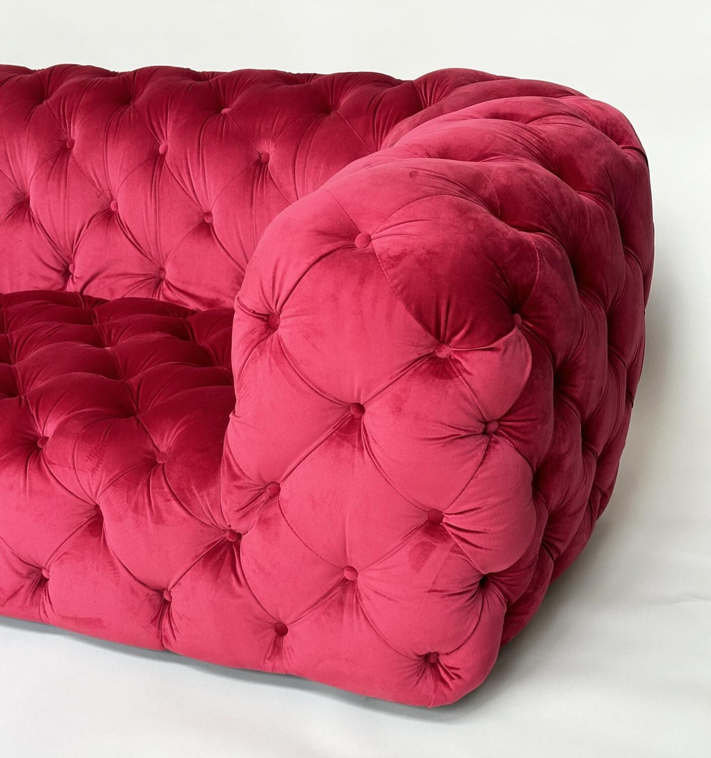 TWO SEAT SOFA RED VELVET CHESTERFEILD STYLE COUCH SETTEE LOUNGE