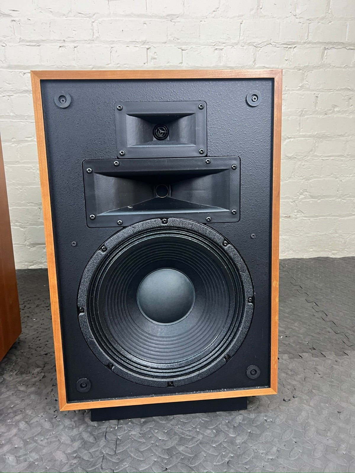 KLIPSCH HERESY IV NATURAL CHERRY FLOOR STANDING SPEAKERS