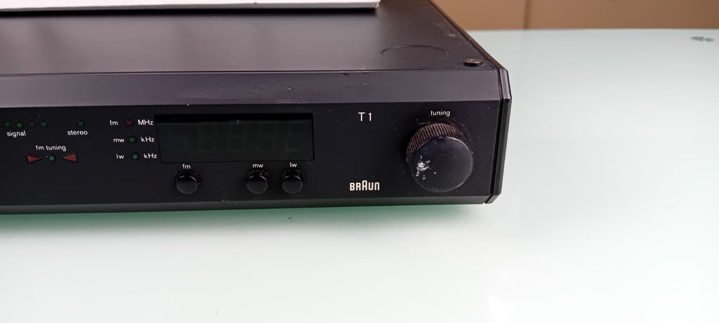 BRAUN T1 TUNER RADIO HI FI