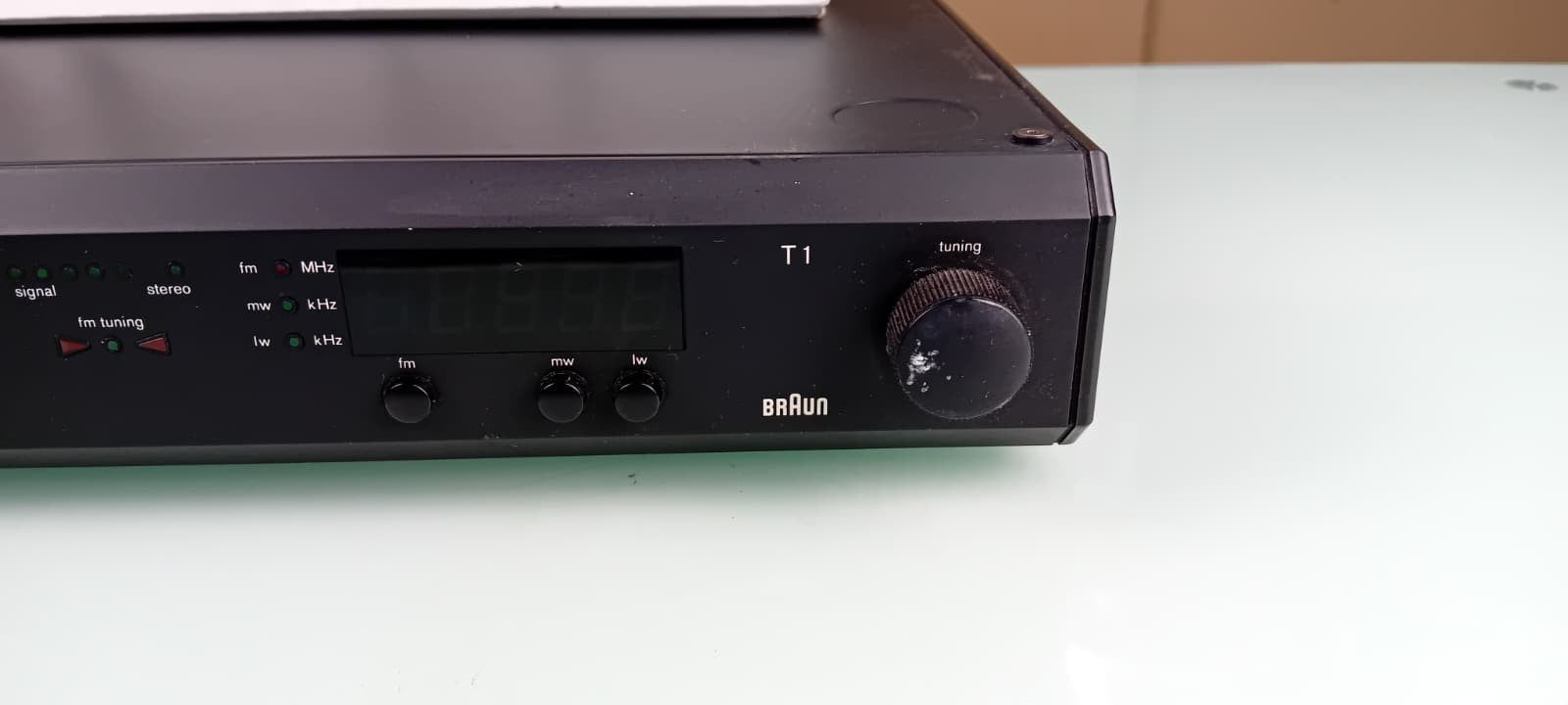 BRAUN T1 TUNER RADIO HI FI