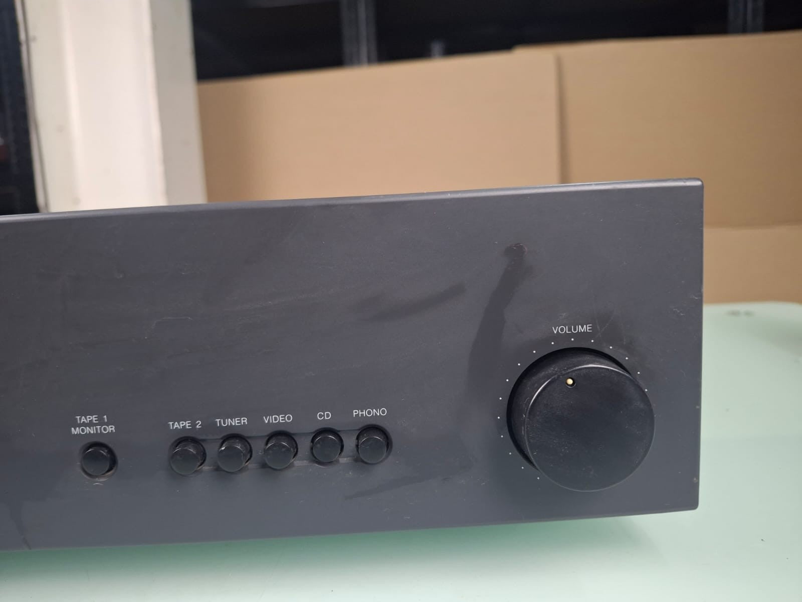 NAD 302 STEREO AMPLIFIER