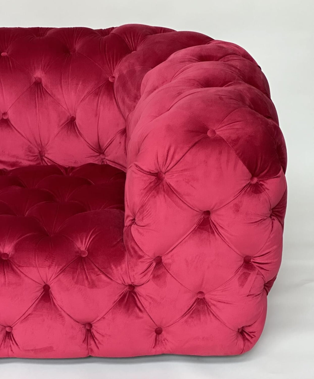 TWO SEAT SOFA RED VELVET CHESTERFEILD STYLE COUCH SETTEE LOUNGE