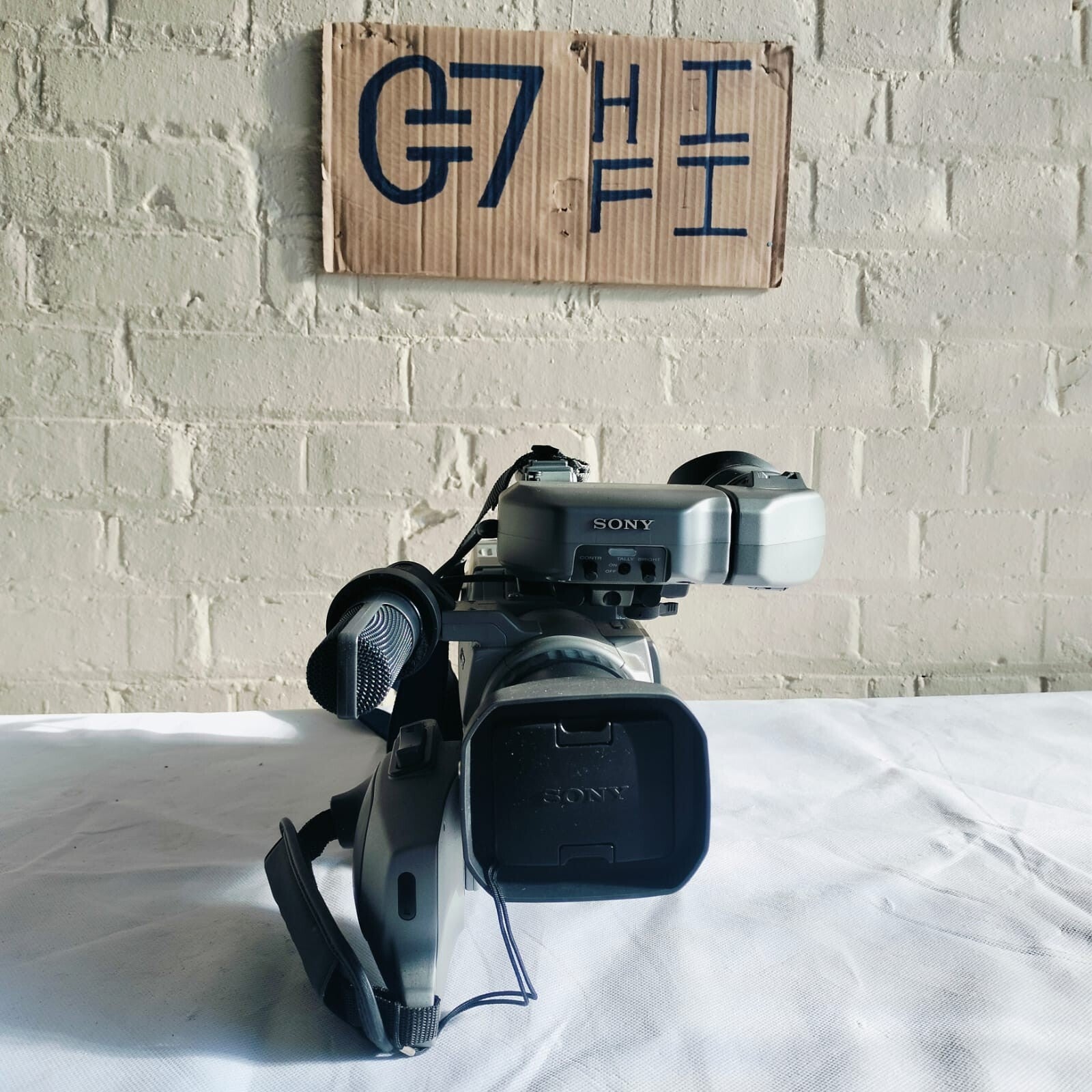 SONY DCR VX9000E DIGITAL VIDEO CAMERA RECORDER 3CCD 20X ZOOM