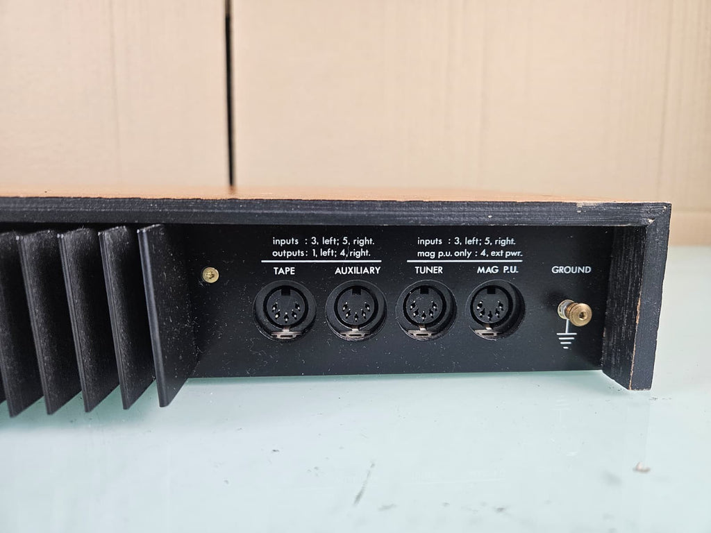 A&R CAMBRIDGE A60 ARCAM STEREO INTEGRATED AMPLIFIER
